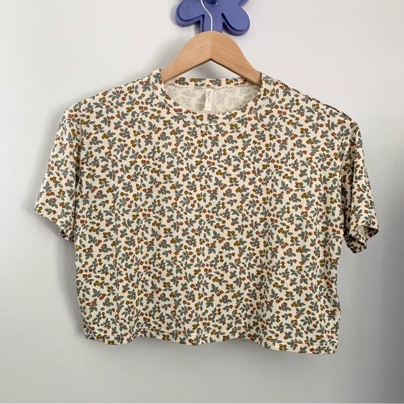 Rylee + Cru Other - Rylee + Cru 8-9 Years Ivory Floral Crop Short Sleeve Crew Neck Tee